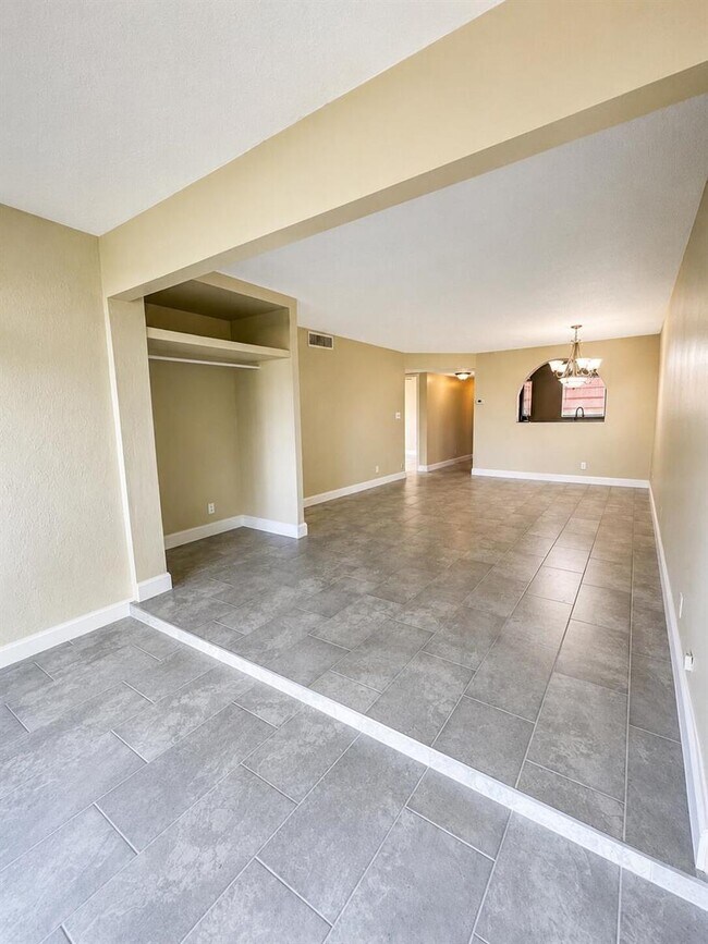 Foto del edificio - 7830 Northwest 33rd Street