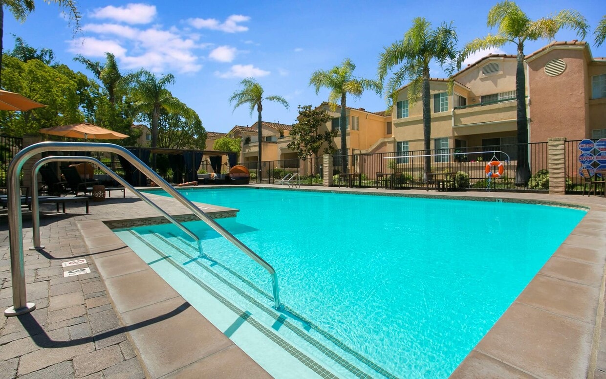 Arroyo Villa Apartments Apartments in Thousand Oaks, CA