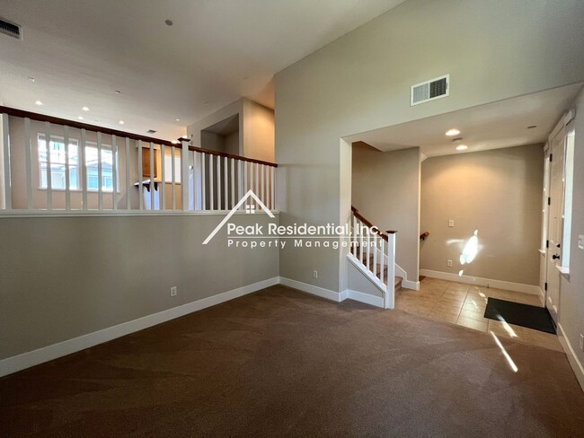 Foto del edificio - Wonderful 3bd/2.5ba Townhome-Great Location!