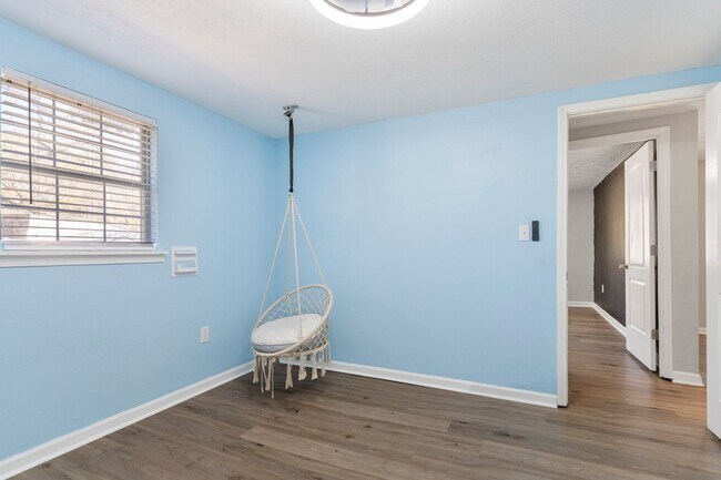 Building Photo - 4/2 for rent on 1 acre - Prattville!