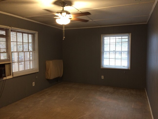 Foto del edificio - 911 Verona Dr