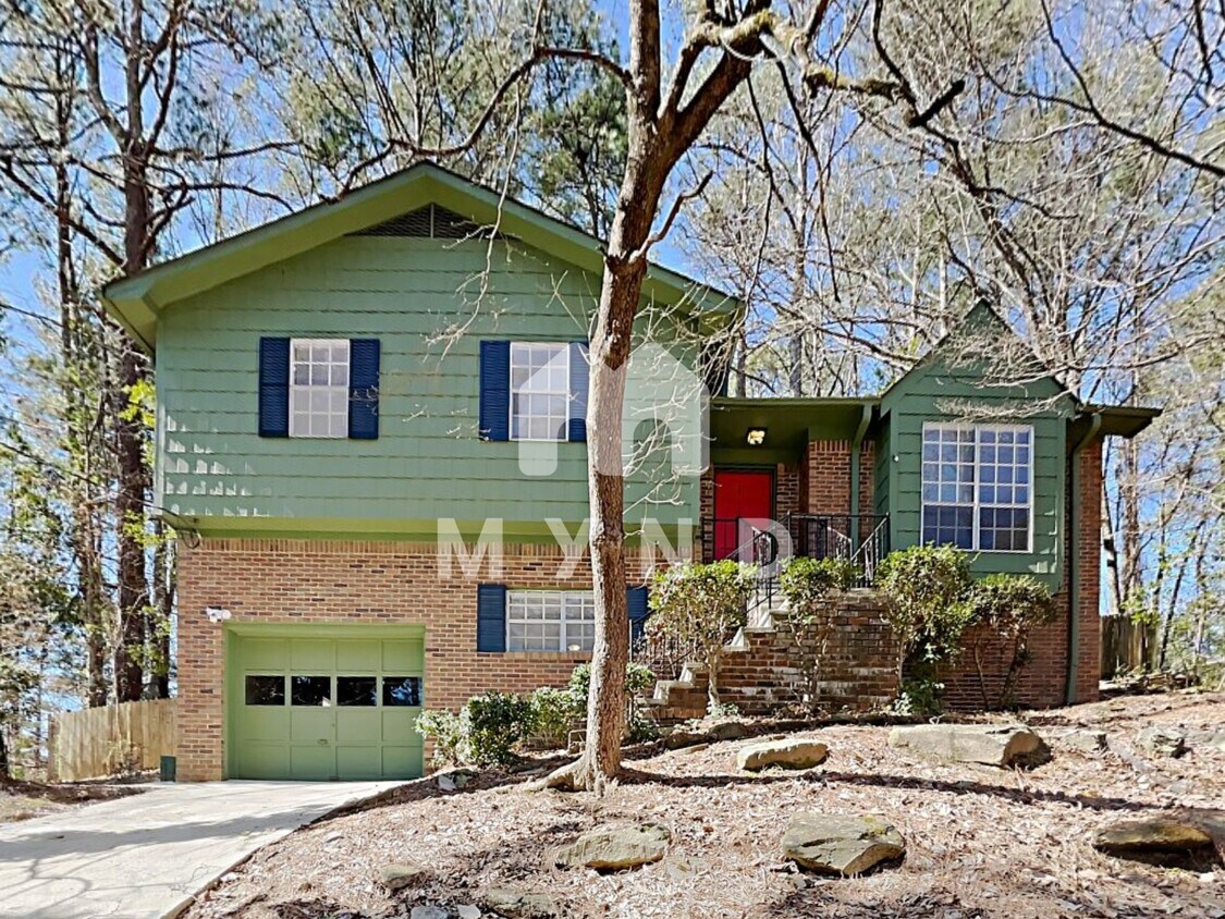Primary Photo - 528 Lasalle Ln