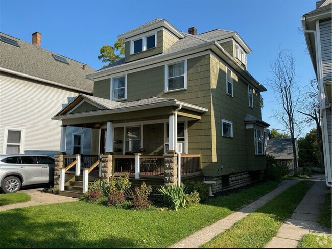 Building Photo - 56 Rockingham St