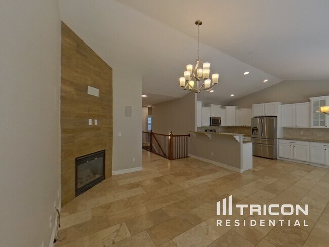 Foto del edificio - 6697 Cottonwood Tree Dr