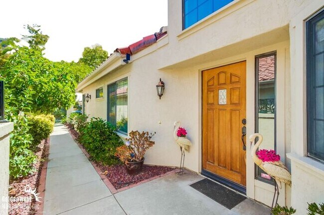 Foto del edificio - Elegant & Bright 2Bdm 2Ba Home in Vista Va...