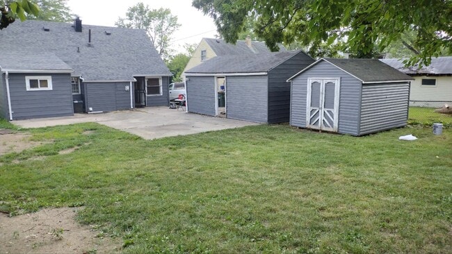 Building Photo - 4005 Prescott Ave