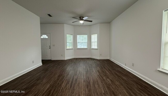 Building Photo - 6625 Osceola St