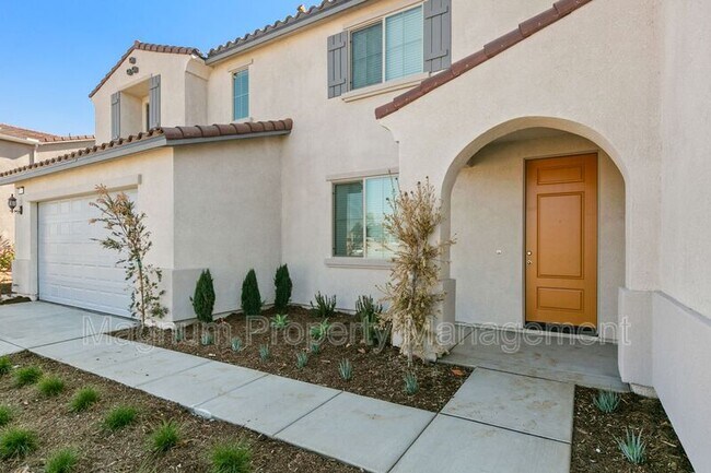 Building Photo - 32869 Hutton Way