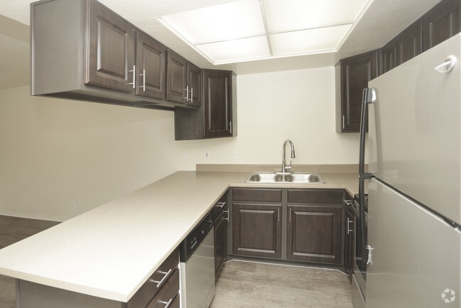 Interior Photo - Windmill Cove