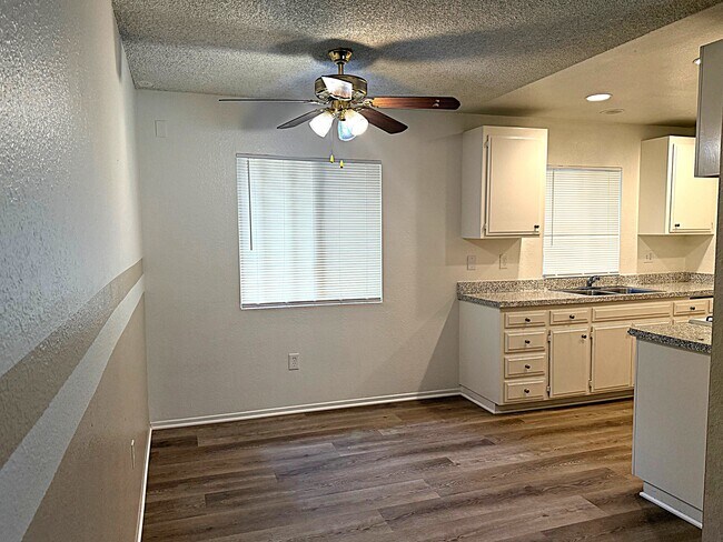 Foto del edificio - 418 E Blueridge Ave