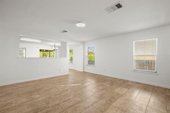 Foto del edificio - 13017 Lofton Cliff Dr