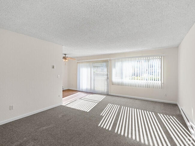 2x2 - Foothills Apartments