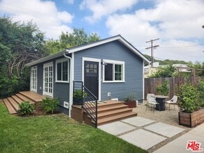 Building Photo - 605 S Orange Dr
