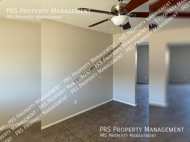 Foto del edificio - 10641 N 15th Ave