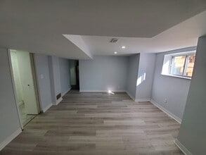 Building Photo - 146 Dawes Rd