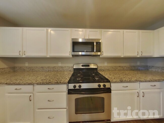 Foto del edificio - 8920 Dorrell Ln
