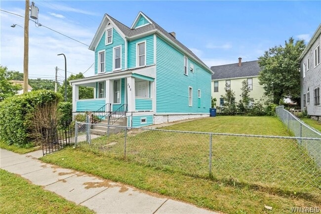 Building Photo - 385 Seventh St