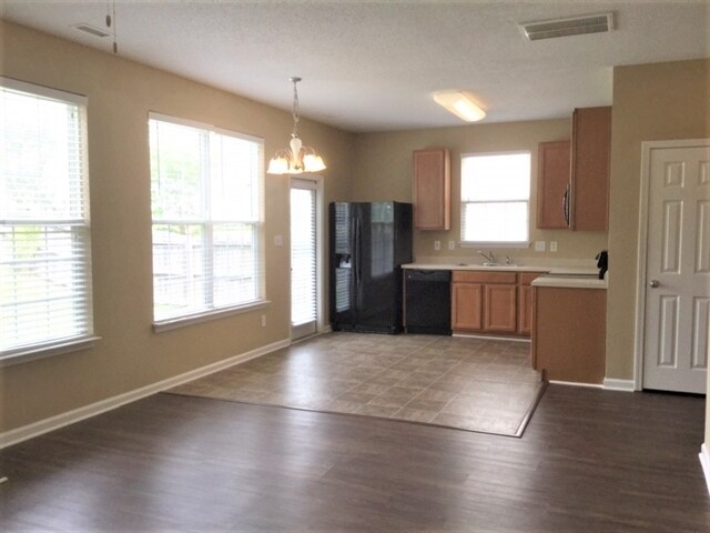 Foto del edificio - 5148 Mabe Dr