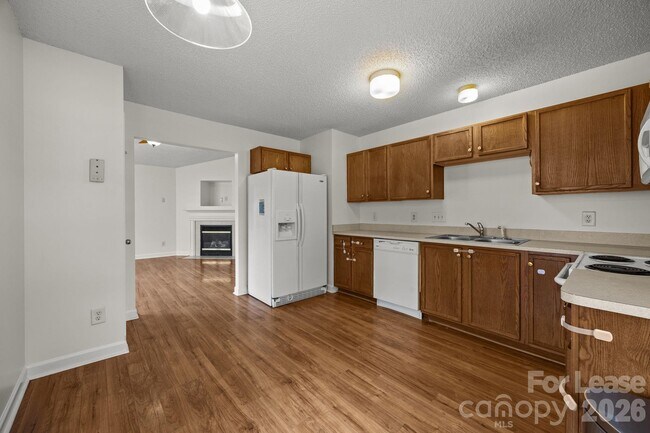 Foto del edificio - 2011 Chadwell Ct