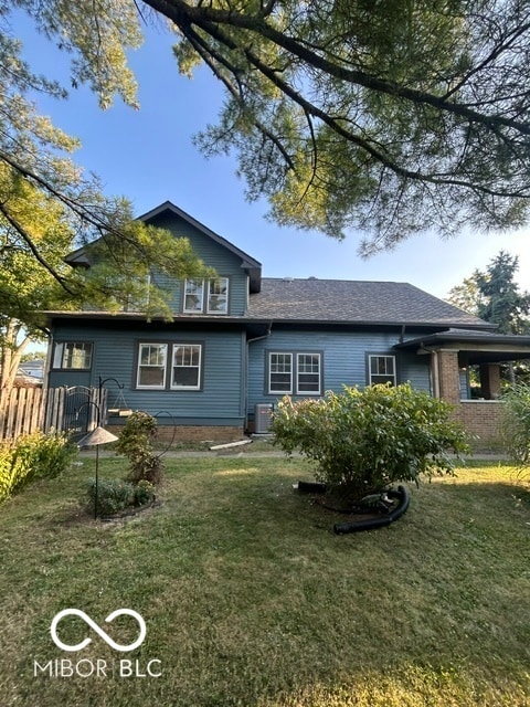 Building Photo - 811 Dequincy St