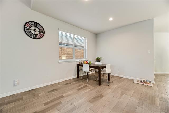 Foto del edificio - 1312 Canary Ln