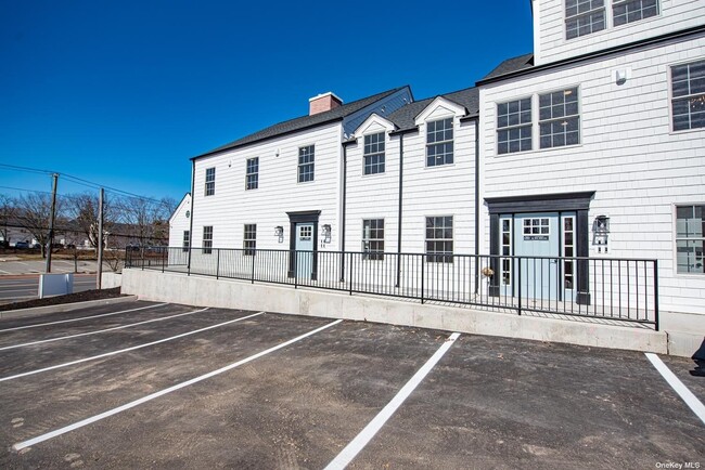 Building Photo - 1090 New York Ave
