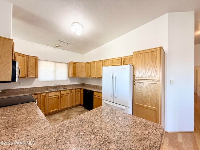 Foto del edificio - 1953 Putnam Pl