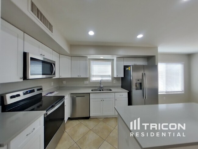 Foto del edificio - 5548 W Southgate Ave