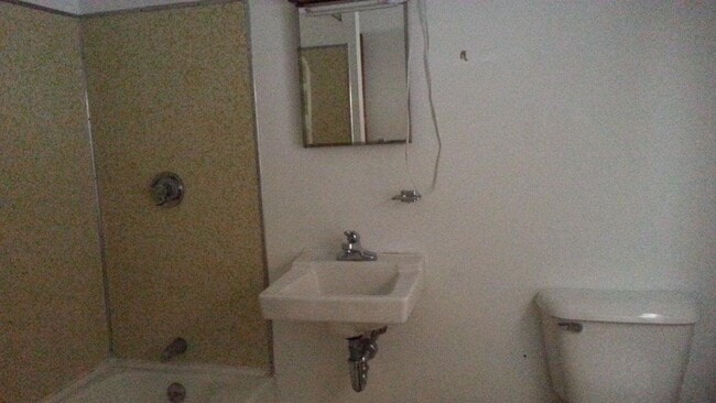 Photo - 108 Apsley St Apartment