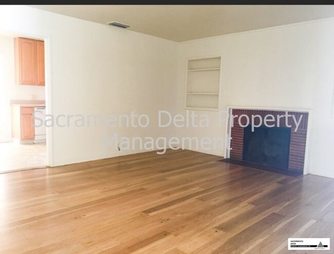 Foto del edificio - 2402 Brentwood Rd