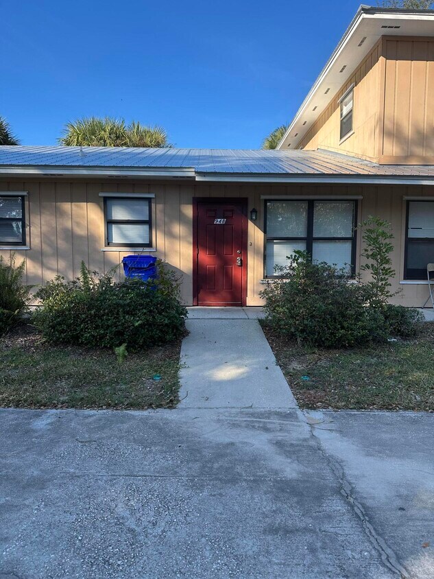 Foto principal - 948 Louisiana Ave