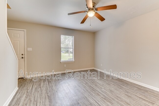 Building Photo - 157 Chalet North CT