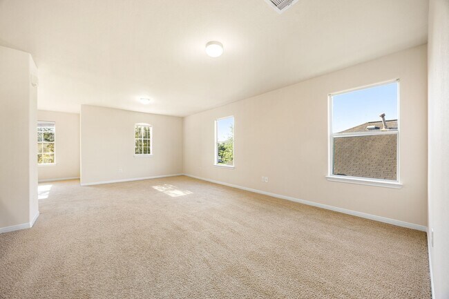 Building Photo - 506 Stream Mill Ln