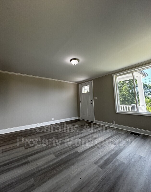 Foto del edificio - 634 McKee St