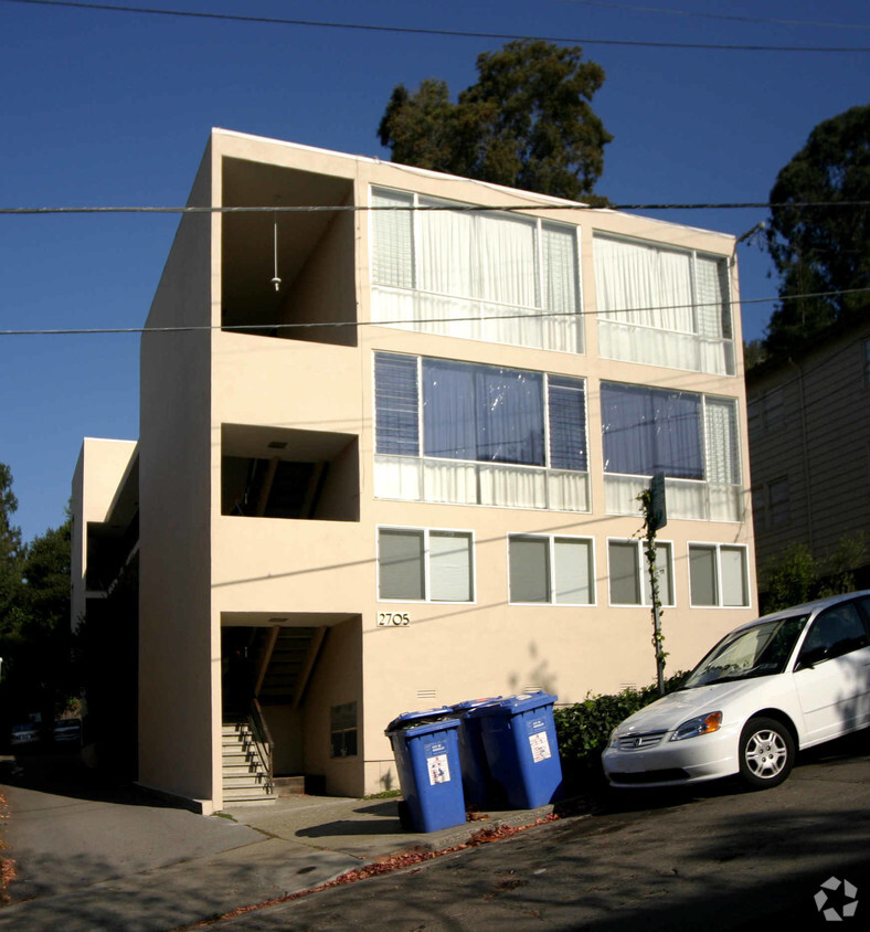 Building Photo - 2705 Ridge Rd