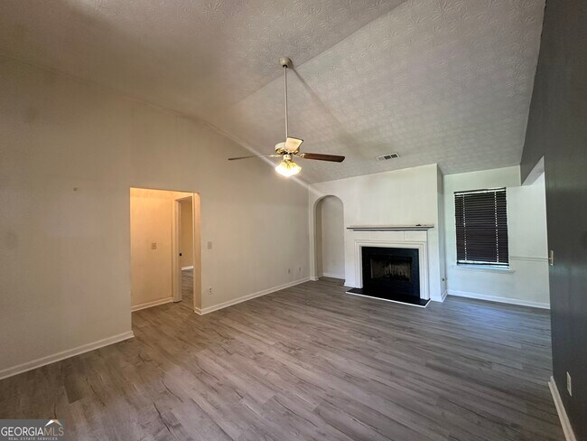 Foto del edificio - 2958 Stone Creek Dr