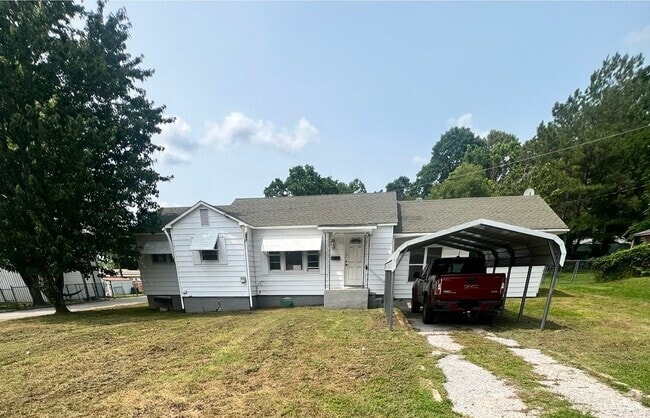Building Photo - 112 Rose Ave