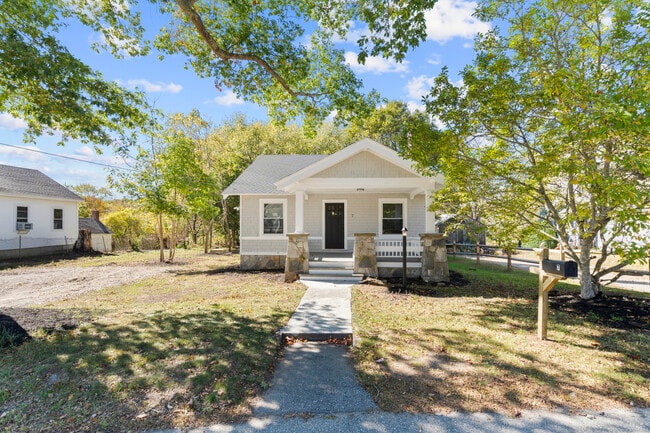 Building Photo - 7 Devotion Rd