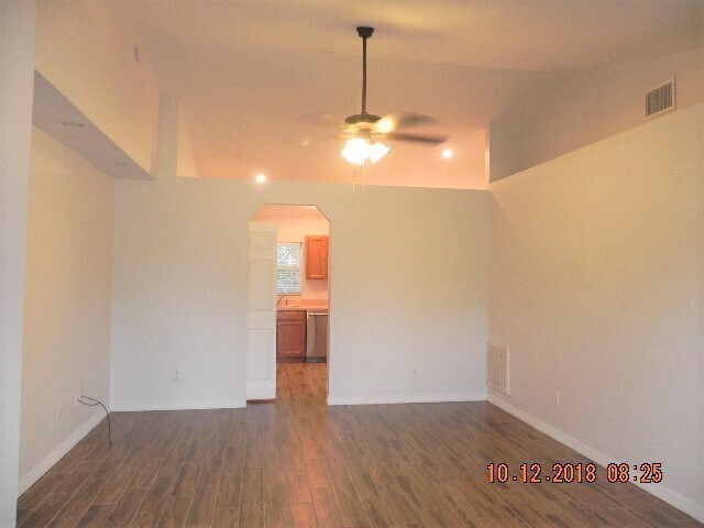 Foto del edificio - Single Family Home in St Cloud