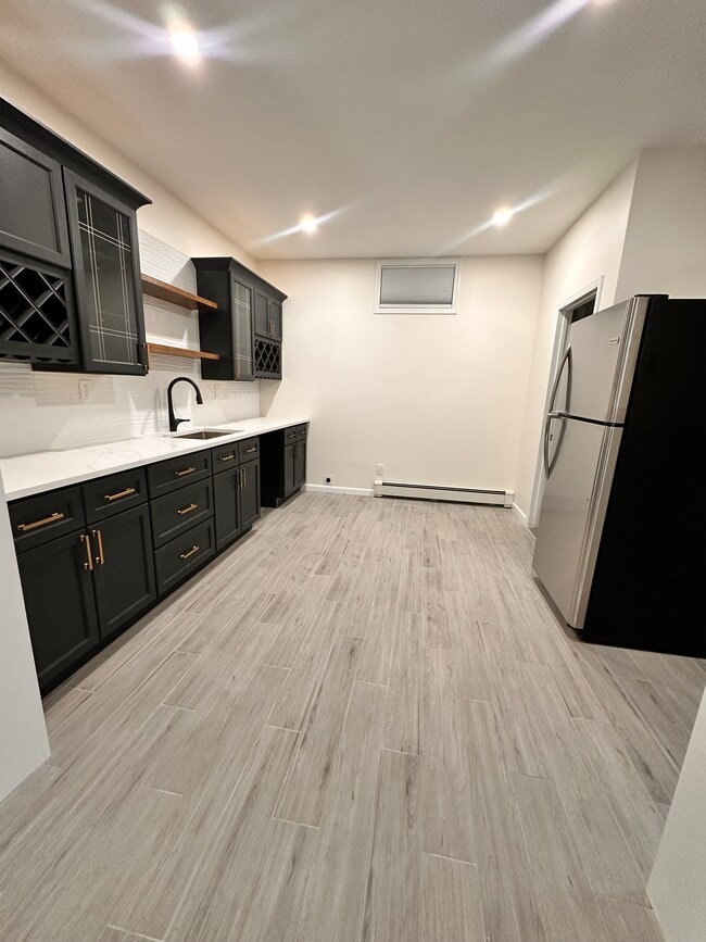 Building Photo - 105 Deer Park Rd