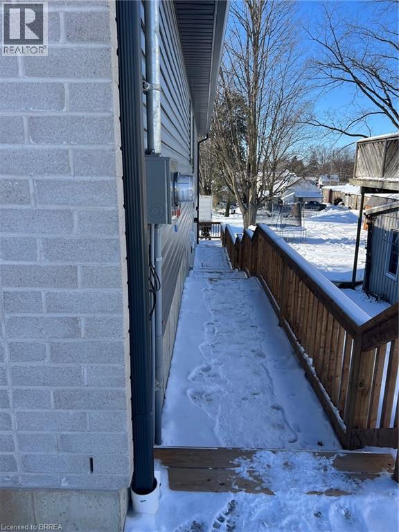 Building Photo - 72 Leamon St