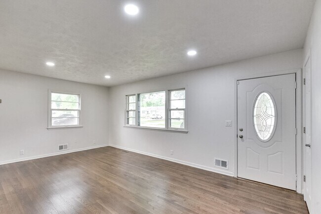 Foto del edificio - Beautiful 3 Bedroom Home!
