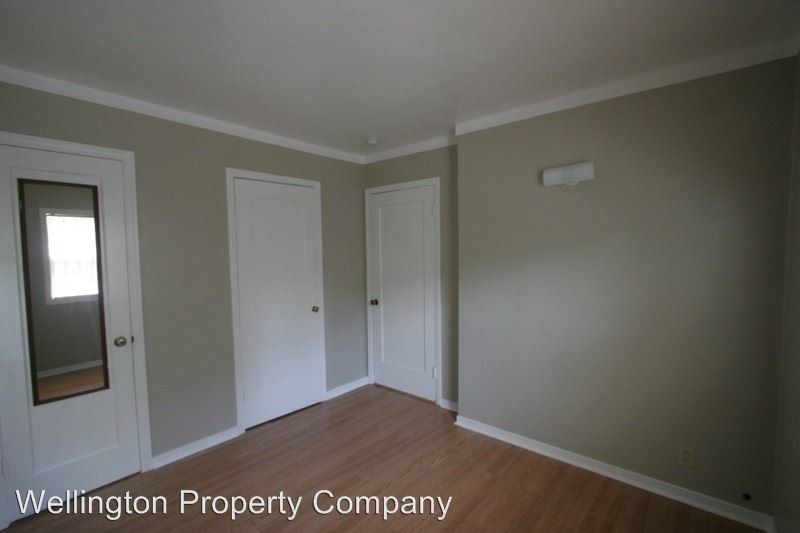 Primary Photo - 539 45th St