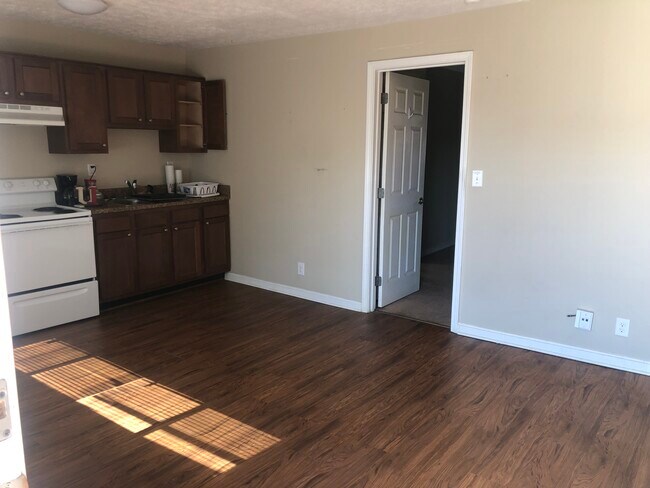 Building Photo - 4218 Flintlock Dr