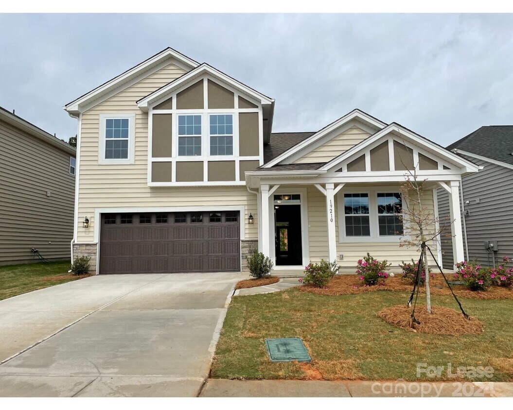 Primary Photo - 19210 Hawk Haven Ln