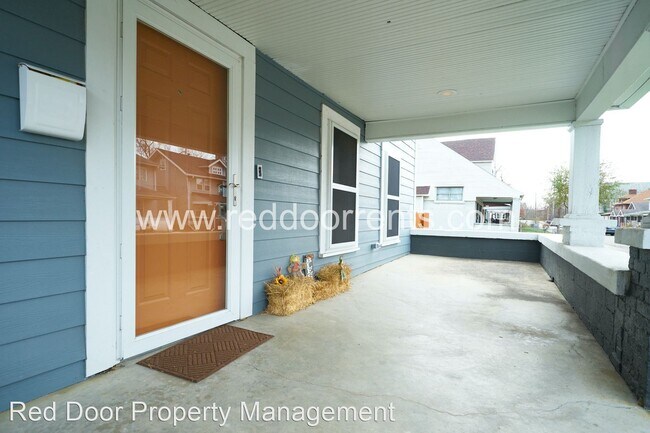 Foto del edificio - 4 br, 1.5 bath House - 2955 Broadway St