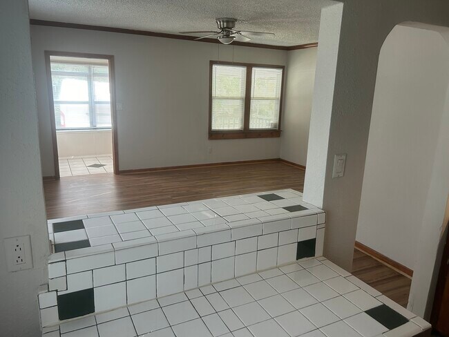 Building Photo - 1580 W 14th St