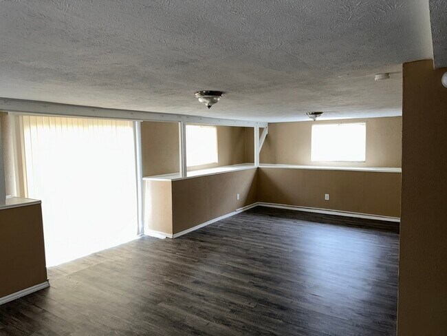 Foto del edificio - 1722 Dorchester Dr