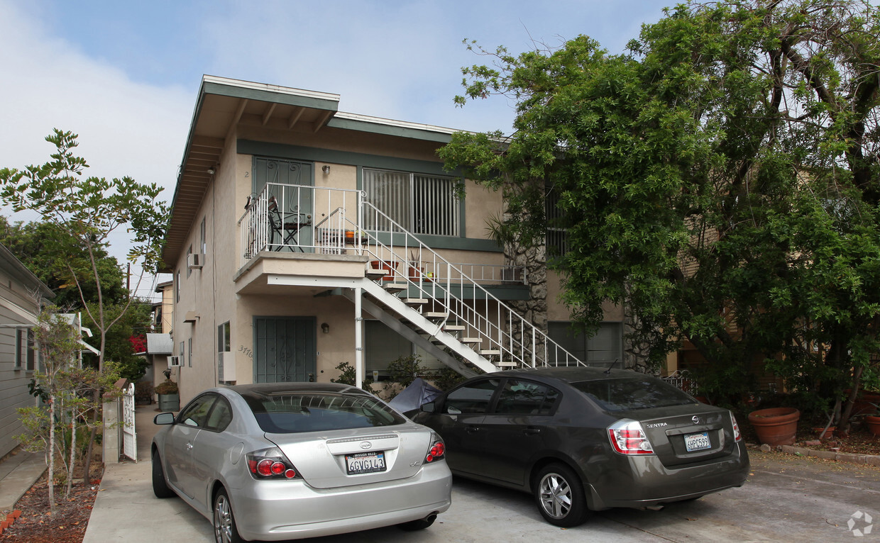 Primary Photo - 3776 3rd Ave