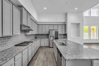 Building Photo - 2115 Jitterbug Ln